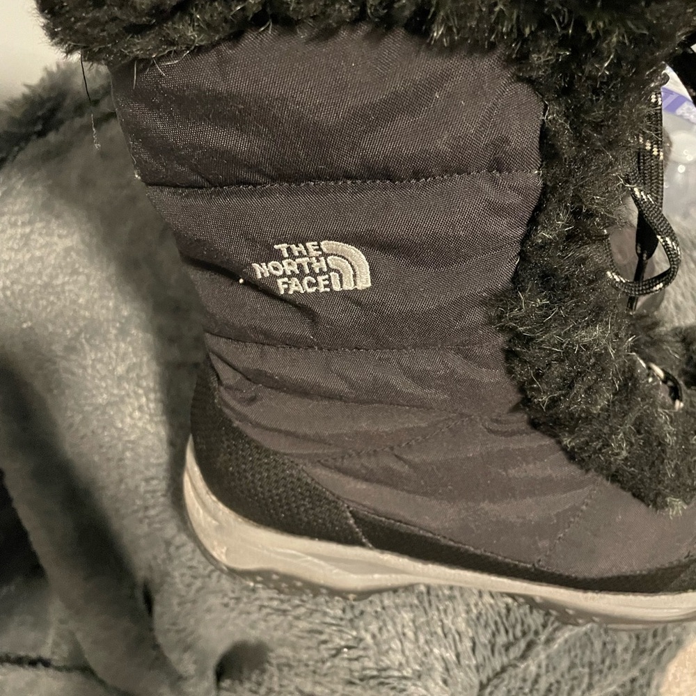 The North Face Kids Black Winter Boots